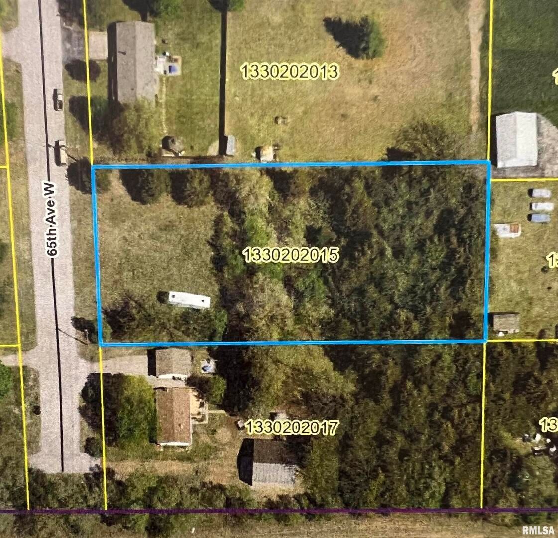 W 65TH Avenue — Muscatine, IA 52761