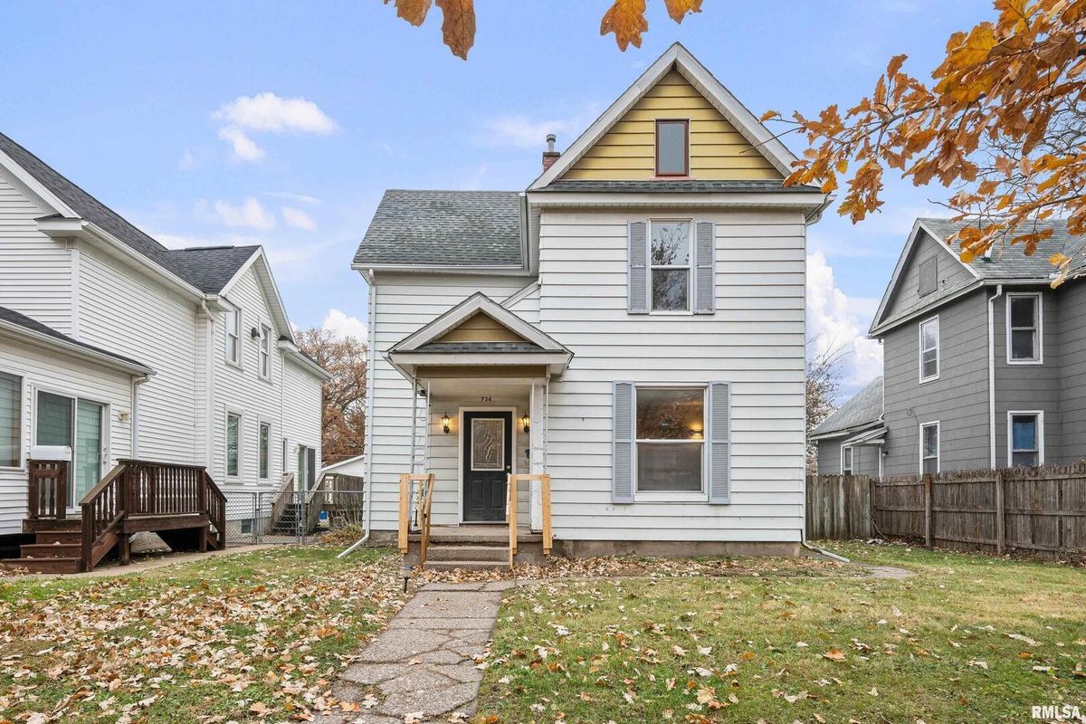 734 17th Street, Davenport, IA 52804