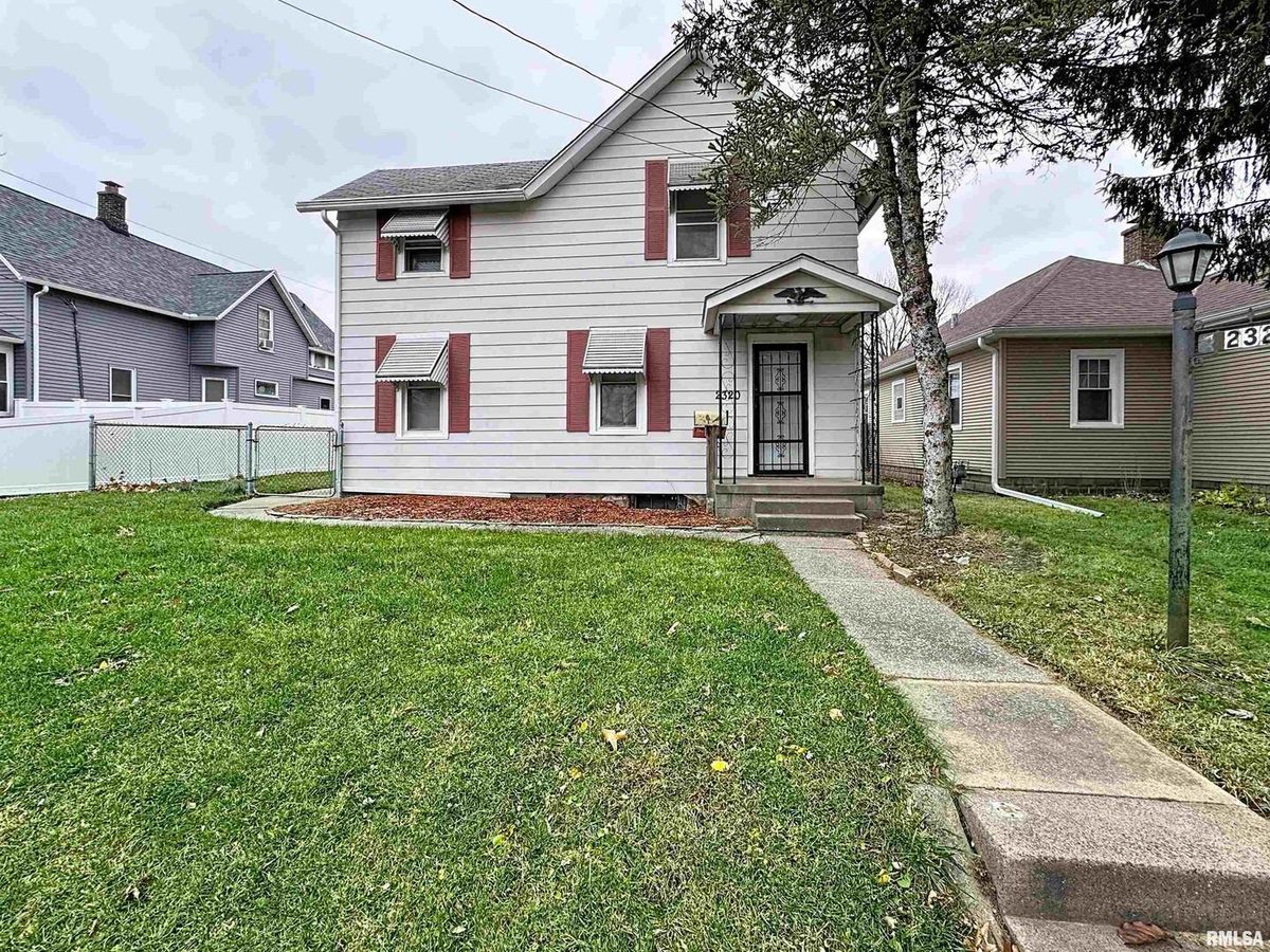 2320 18th Street A, Moline, IL 61265