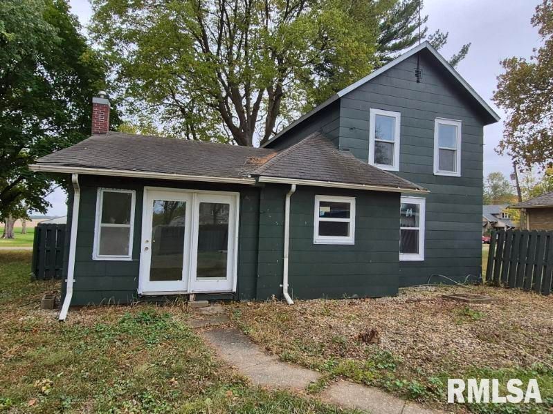 221 MCKINLEY Street, Hooppole, IL 61258