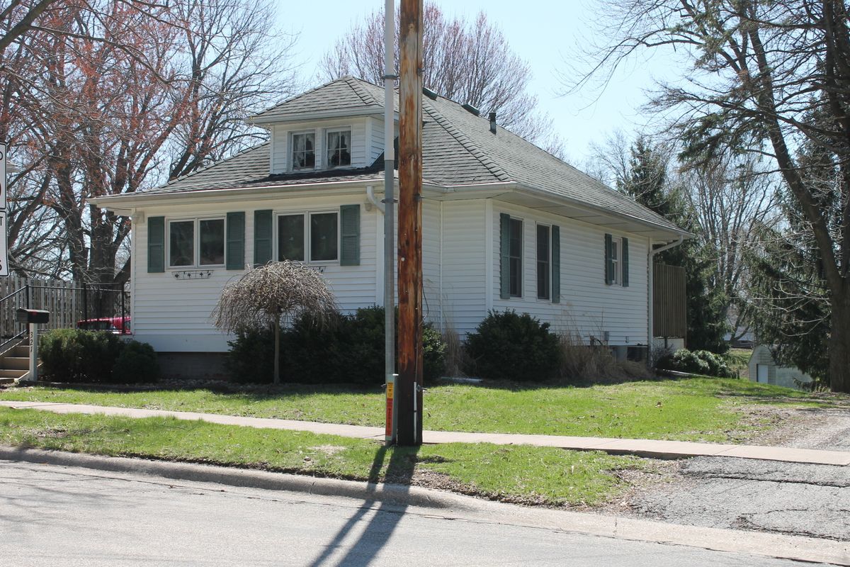 321 W SOUTH Street, Cambridge, IL 61238