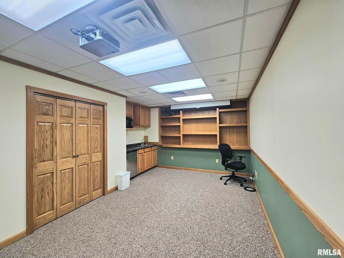 123 & 125 4TH Street, Wilton, IA 52778