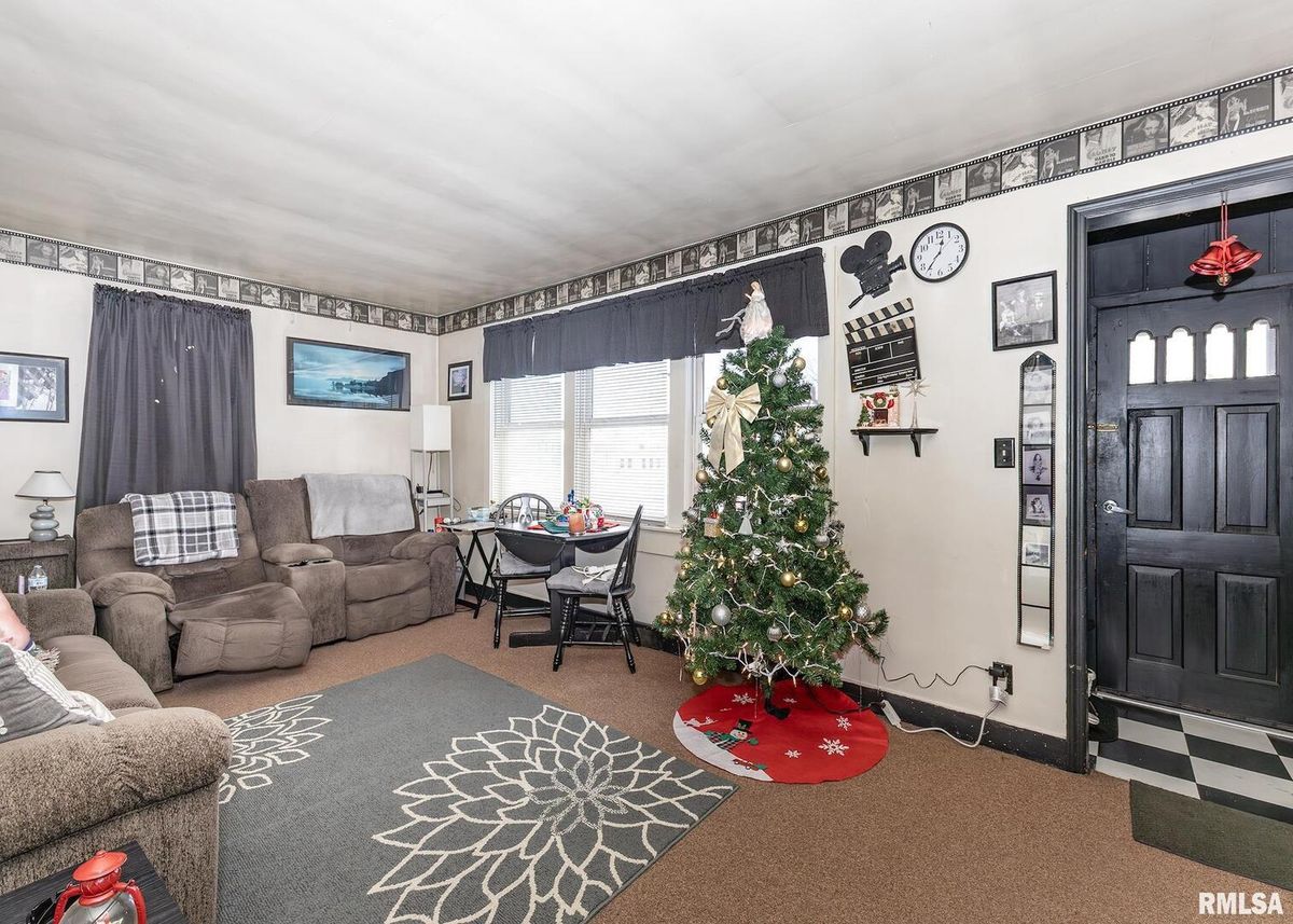 116 W GARFIELD Street, Kewanee, IL 61443