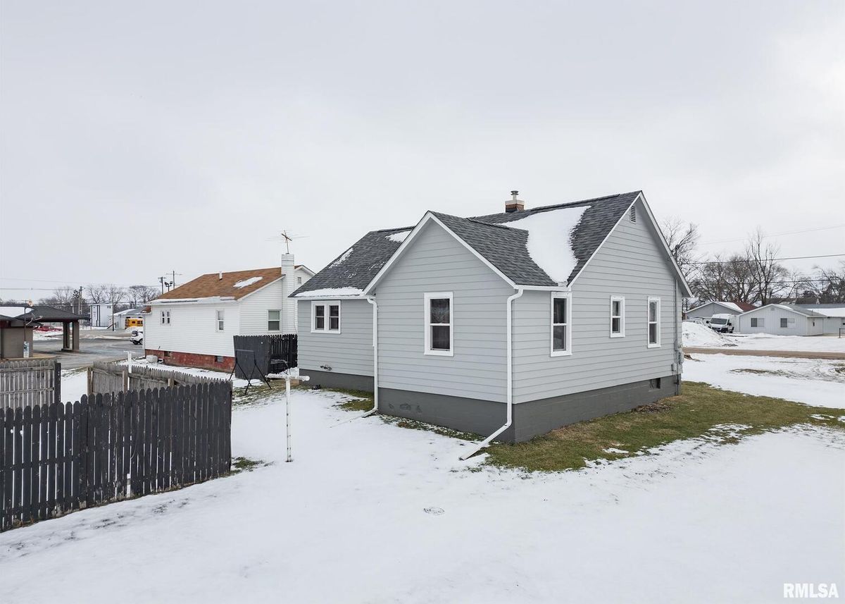 116 W GARFIELD Street, Kewanee, IL 61443