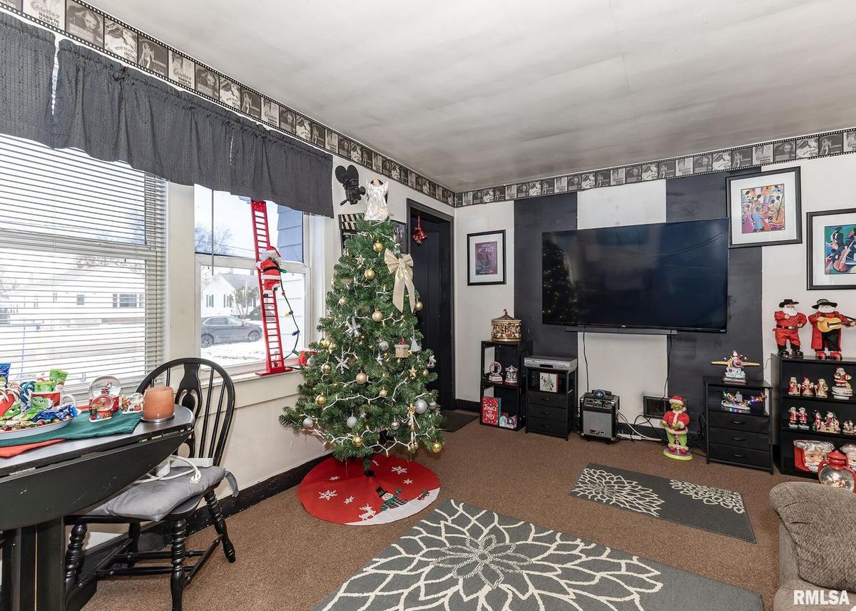 116 W GARFIELD Street, Kewanee, IL 61443