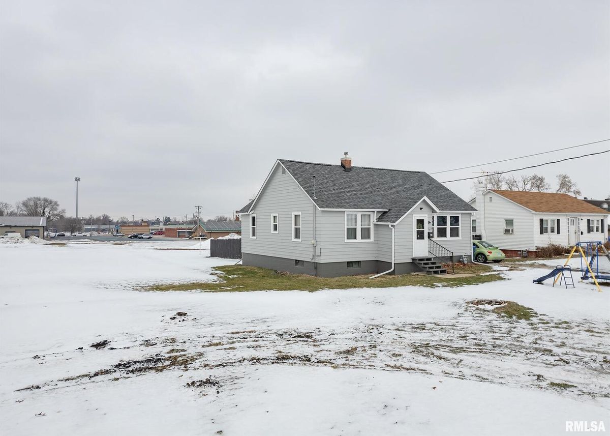 116 W GARFIELD Street, Kewanee, IL 61443