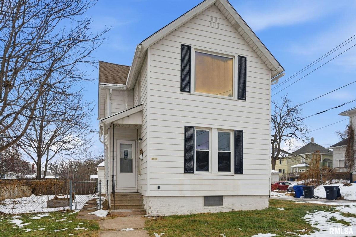 1306 17TH Street, Moline, IL 61265