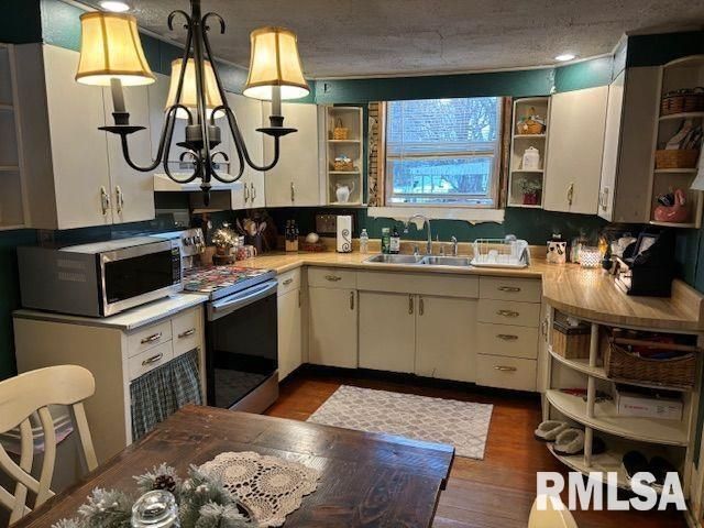 417 NE 2ND Street, Galva, IL 61434