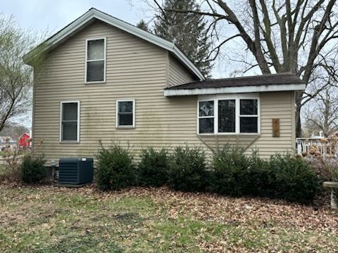 417 NE 2ND Street, Galva, IL 61434