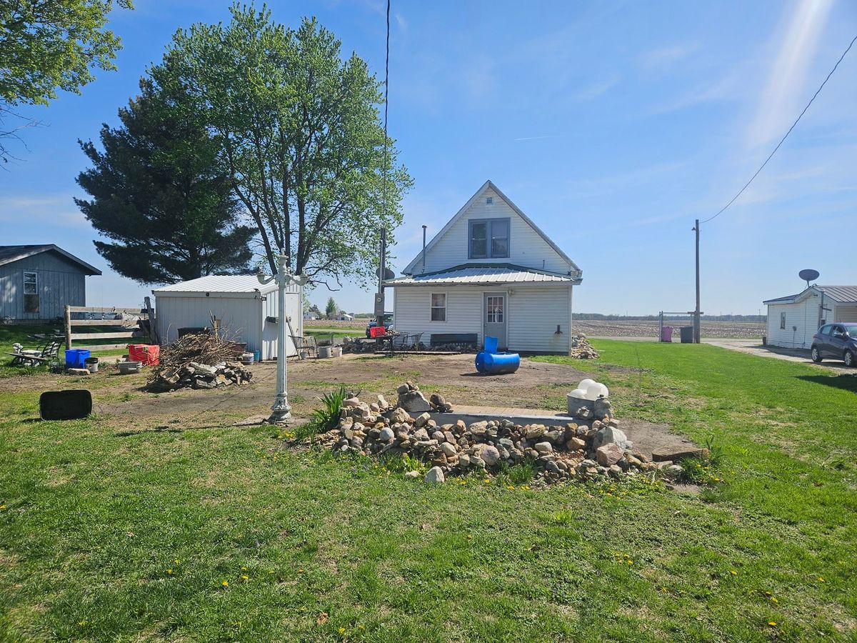 201 E MAY Street, Joy, IL 61260