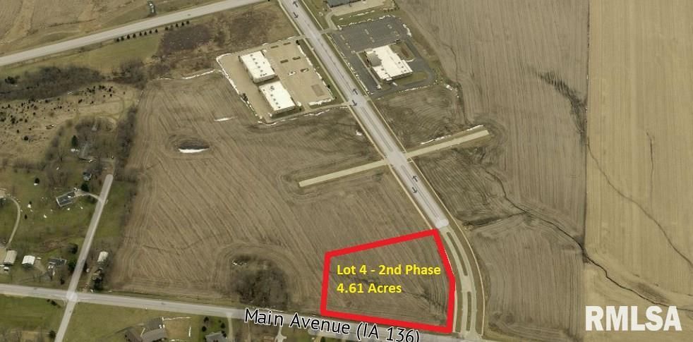 2350 NW 19TH Avenue #Lot 4 — Clinton, IA 52732